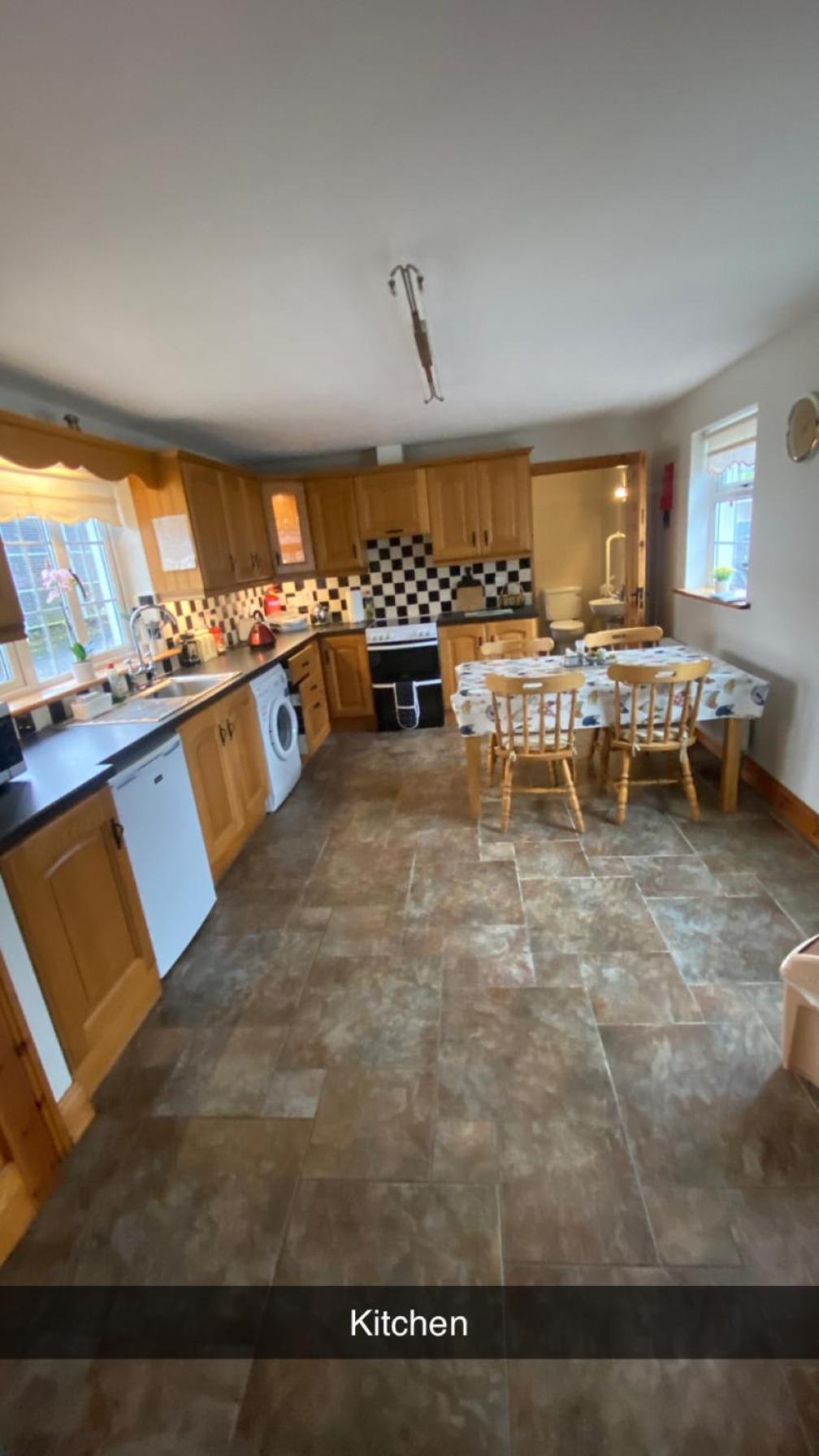 Cheerful 3 Bedroom Country Farm House Енис Екстериор снимка