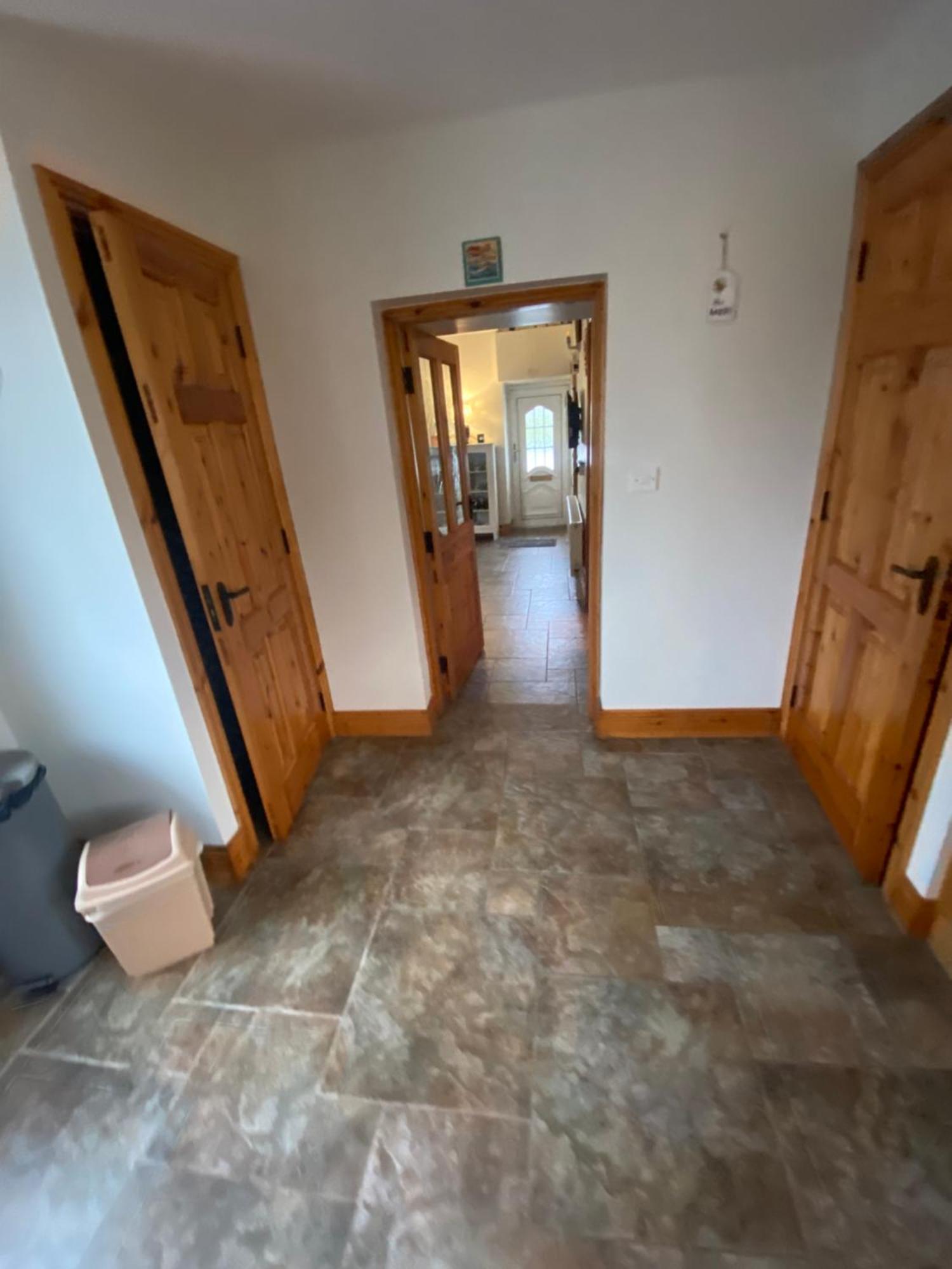 Cheerful 3 Bedroom Country Farm House Енис Екстериор снимка